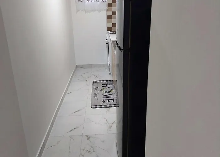 South Happiness * Leskovac (Jablanica)